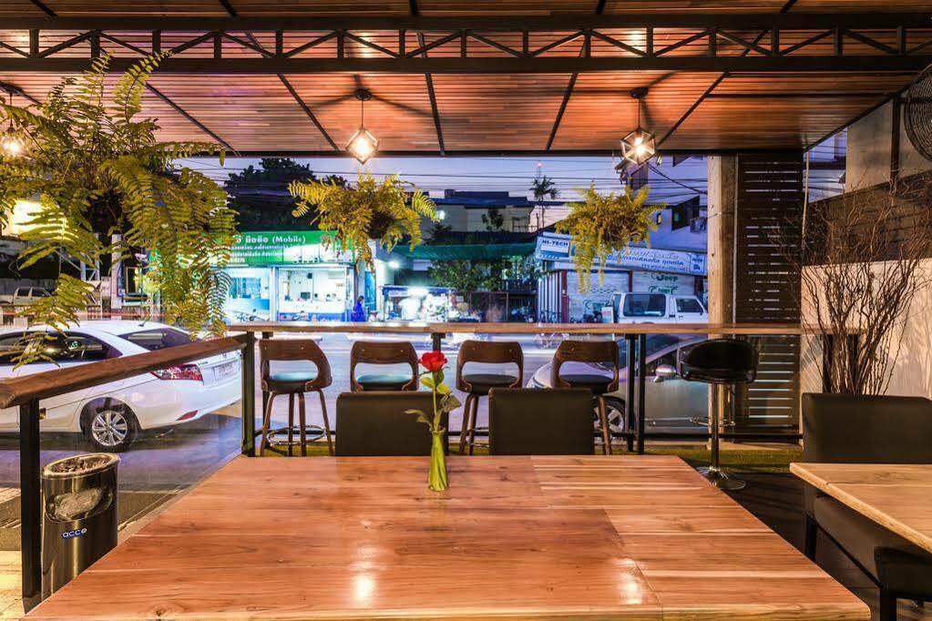The Wing Lanna Hotel Chiang Mai Bagian luar foto